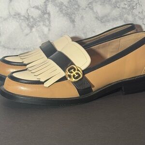 Sam Edelman Cream and Black Loafers